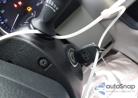 2018 Toyota Highlander Le/Le Plus z USA, uszkodzony, nr VIN 5TDBZRFH4JS495995